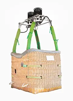 Ballon Prints: Empty hot air balloon basket on white background