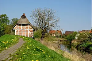 Bleed Prints: house on the dike