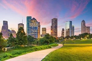Images Dated 13th May 2016: Houston, Texas, USA downtown city skyline and park at dawn