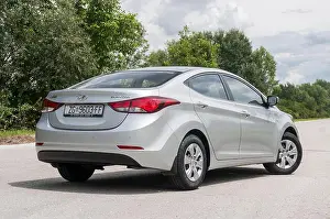 South Korean Prints: Hyundai Elantra 1.6 MPI iLike