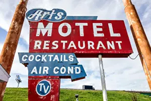 America North American Americans Prints: Illinois Farmersville, historic highway Route 66