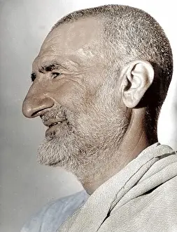 Guys Prints: Indian freedom fighter, khan abdul ghaffar khan, india, asia, 1946