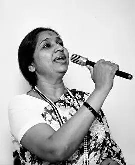 Saree Prints: Indian vintage 1900s bollywood singer, Asha Bhosle, Mumbai, Maharashtra, India, Asia