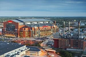 Cityscape Collection: INDIANAPOLIS, INDIANA - OCTOBER 20, 2018: Lucas Oil Stadium in downtown Indianapolis