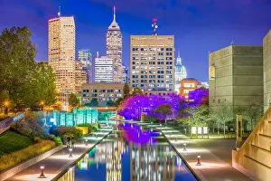 Indianapolis, Indiana, USA downtown skyline over the river walk