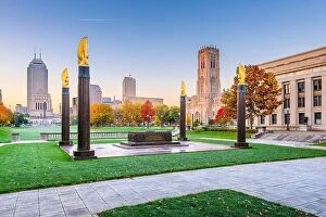 Images Dated 9th November 2017: Indianapolis, Indiana, USA monuments and downtown skyline at dusk