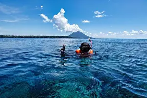 Tropical Fish Prints: Indonesia Bunaken - Marine life in Coral reef - snorkeling