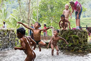 Preschooler Prints: Indonesian children playing in the water