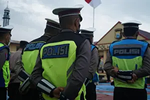 Policeman Prints: Indonesian police wear full uniform