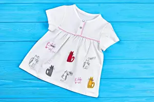 Gown Prints: Infant girl dress with a pattern of cats