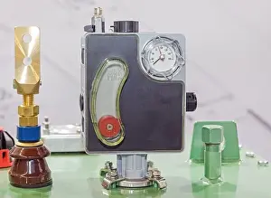 Gauge Prints: Integrated Safety Detector at Top of Electric Power Transformer