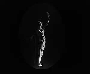 Looking Up Prints: Isadora Duncan dancer, between 1915 and 1923