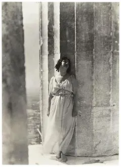 Duncan Prints: Isadora Duncan at the Parthenon. Museum: PRIVATE COLLECTION. Author: Edward Steichen