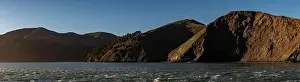 Pulau Prints: Island scenic of brown island from the san francisco bay near Alcatraz island