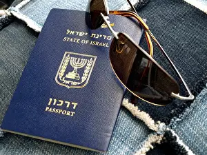 Sun Glasses Prints: Israeli passport Darkon with sunglasses - foreign passport of Israel