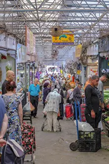Shopping Center Prints: Israelis stands still as a 2 minute siren is sounded across Israel marking the holocaust remembrance day commemorating