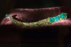 Emerald Prints: Istanbul: Topkapi Palace Treasury - Topkapi Dagger
