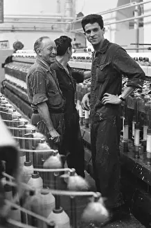 Spinning Prints: Italians in spinnerij near Enschede Date: September 11