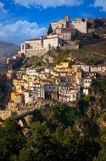 Basilicata Prints: Italy Basilicata Muro Lucano -View