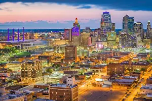 Kansas City, Missouri, USA downtown cityscape at twilight