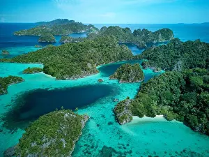 Karst Prints: Karst formations and coral reefs