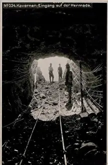 Historical Archives Prints: Kaverne, Eingang, auf der Hermada, World War I, Europeana Collections 1914 - 1918