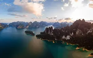 Khao Sok Thailand, Scenic mountains on the lake in Khao Sok National Park