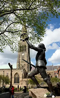 King Richard III statue and Leicester Cathedral, Leicestershire, UK