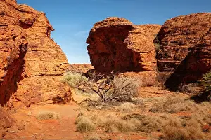 Sky Valley Prints: Kings Canyon in center Australia