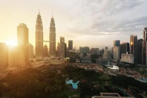 Images Dated 16th April 2016: Kuala Lumpur skyline and skyscraper during sunset in Kuala Lumpur, Malaysia