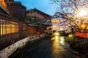 Images Dated 7th April 2017: Kyoto, Japan at the Shirakawa River in the Gion District during the spring