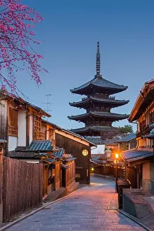 Kyoto, Japan springtime streets in the Higashiyama District