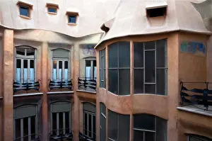 Airy Prints: la pedrera apartments barcelona