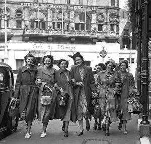 Fashions Prints: Ladies girls day out in Leicester Square, London 1949