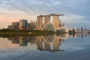 Images Dated 25th February 2017: Landscape of the Singapore financial district in Marina bay, Singapore