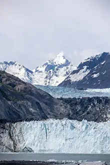 Rugged Coastline Prints: Large glacier in Glacier Bay National Park in Alaska