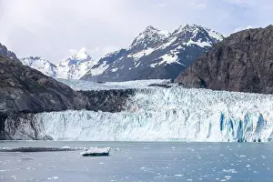 Rugged Coastline Prints: Large glacier in Glacier Bay National Park on Alaskan coastline
