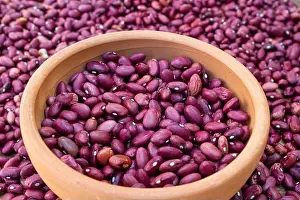 Kidney Prints: large amount of red beans in a mud bowl, sometimes called kidney beans