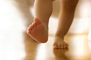 Beginning Prints: legs of a Chinese baby