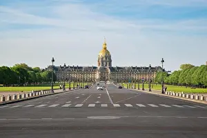 Les Invalides (National Residence of the Invalids) - complex of museums and monuments in Paris, France