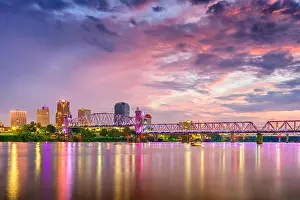 Little Rock, Arkansas, USA downtown skyline on the Arkansas River