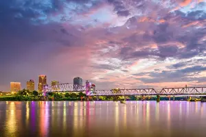 Little Rock, Arkansas, USA skyline on the Arkansas River at dusk