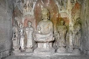 Images Dated 30th April 2017: Longmen Grottoes, Luoyang, China