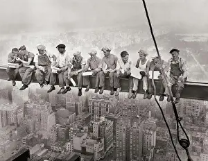 Historical Photo Prints: Lunch atop a Skyscraper - Building The Rockefeller Plaza