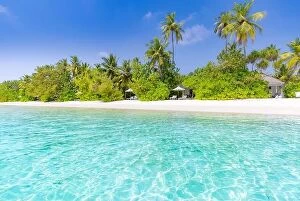 Images Dated 9th January 2017: Luxury vacation, summer vibes. Tranquil beach scene. Exotic tropical beach landscape for