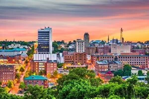 Images Dated 18th June 2016: Lynchburg, Virginia, USA downtown city skyline at dusk
