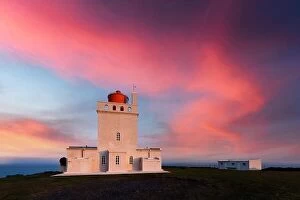 Images Dated 7th June 2016: Magic evening view of Dyrholaey Lighthouse at Cape Dyrholaey, south coast of Iceland