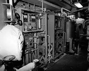 Propulsion Prints: The main engine room No. 2, Compartment 5-300-O-E