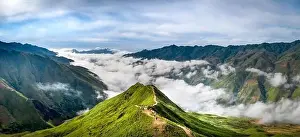 Son La Prints: The majestic of Ta Xua mountain