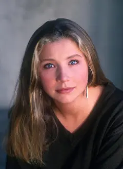 Scrubs Prints: Malibu, California, USA 27th September 1994 (Exclusive) Actress Sarah Chalke poses at a photo shoot on September 27